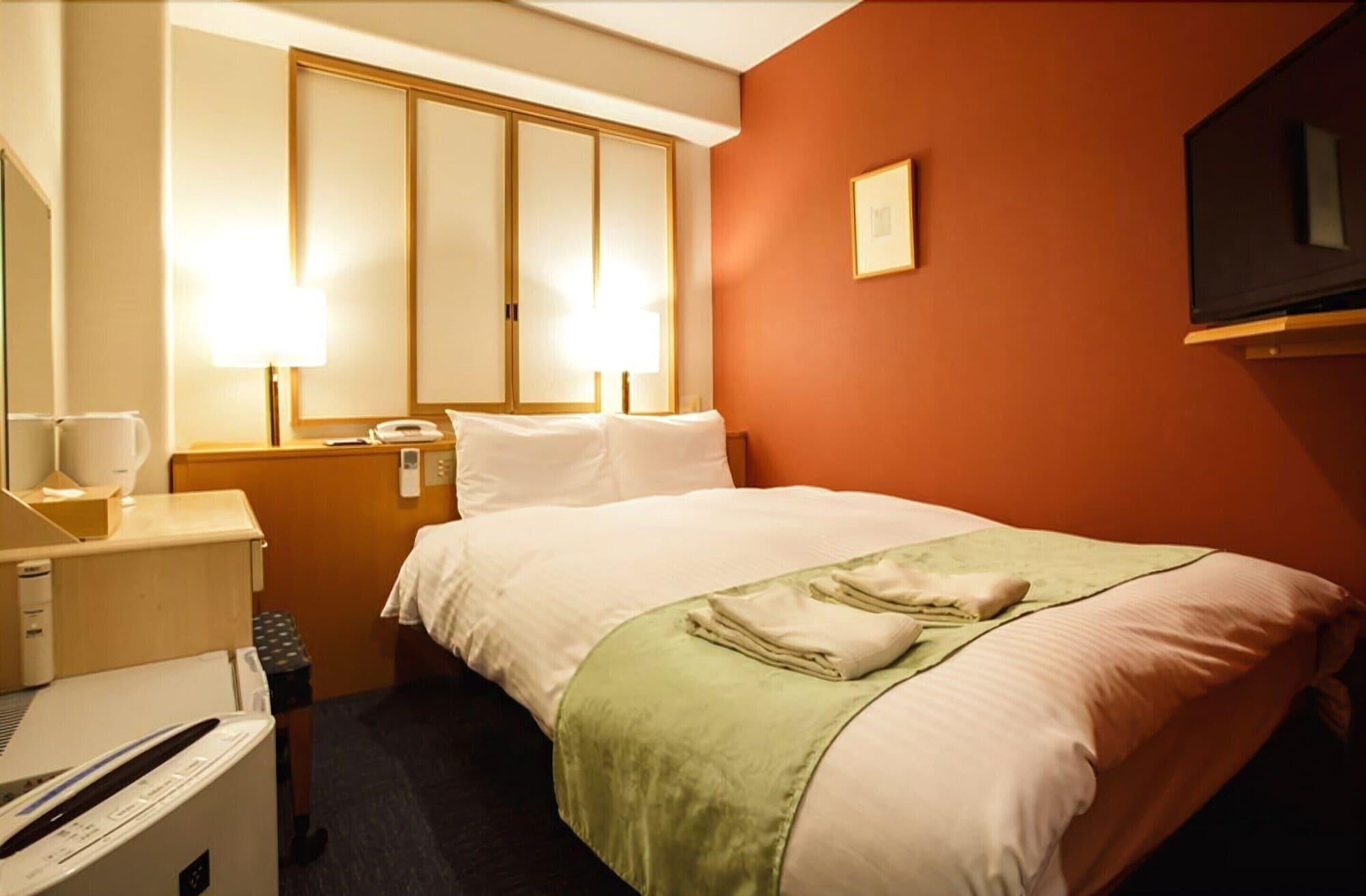 Fukuoka Floral Inn Nishinakasu Екстер'єр фото