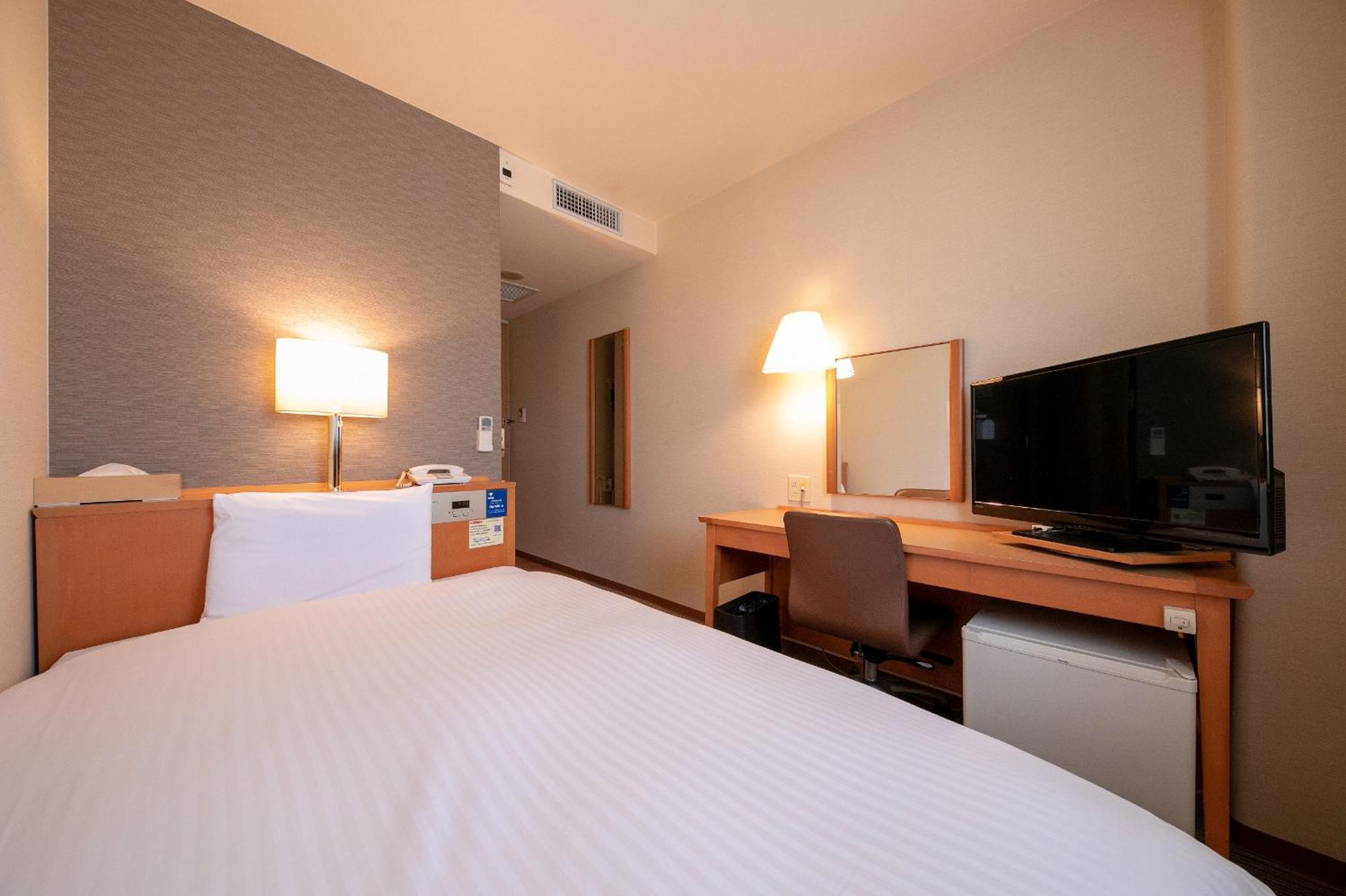 Fukuoka Floral Inn Nishinakasu Екстер'єр фото