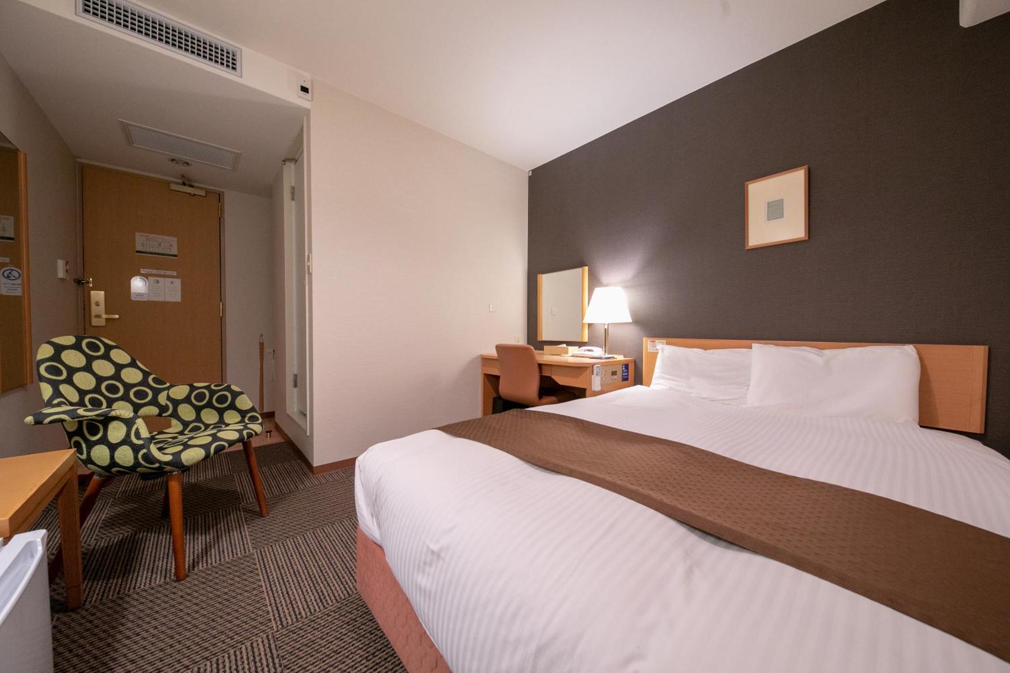 Fukuoka Floral Inn Nishinakasu Екстер'єр фото