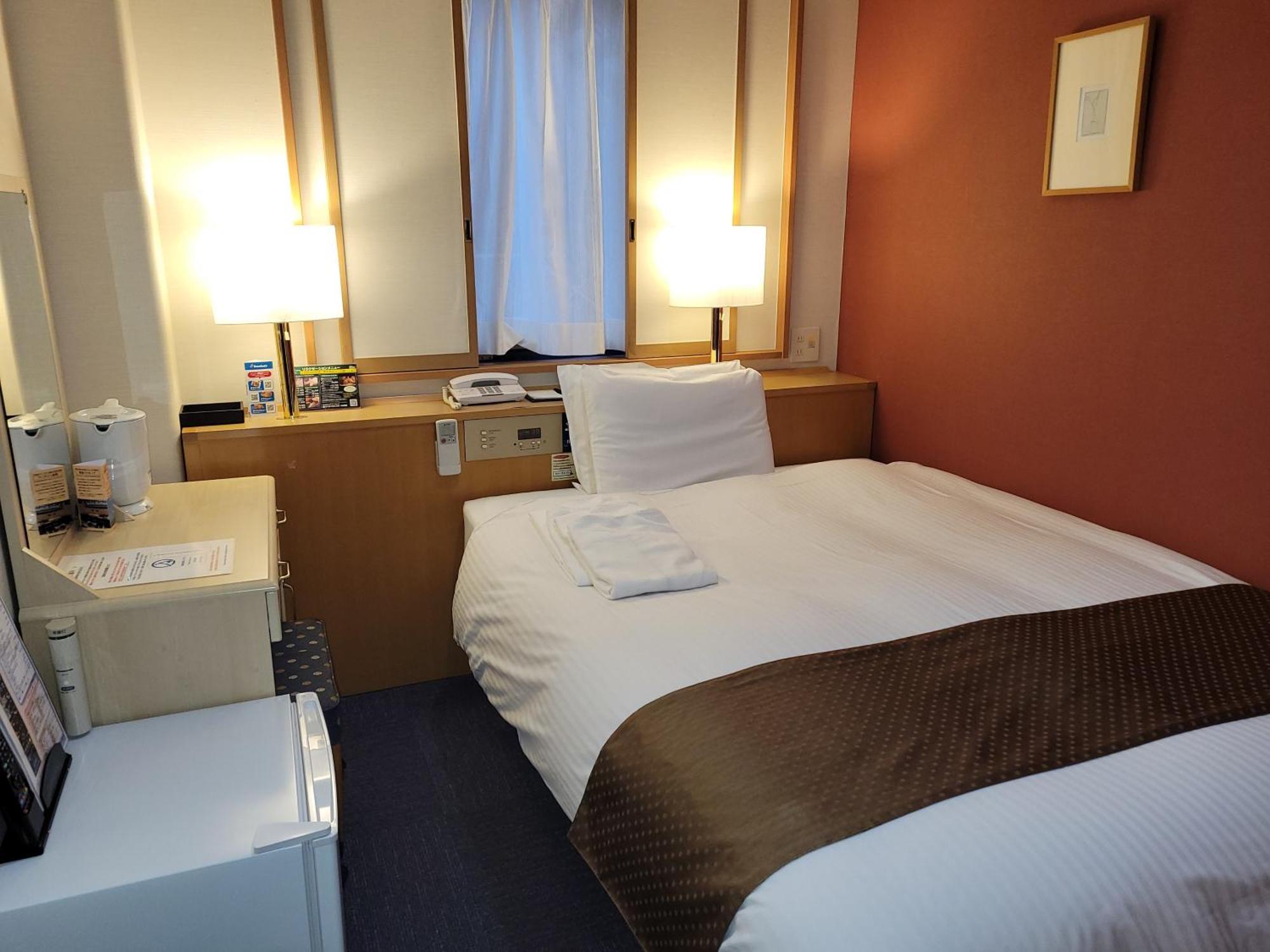 Fukuoka Floral Inn Nishinakasu Екстер'єр фото