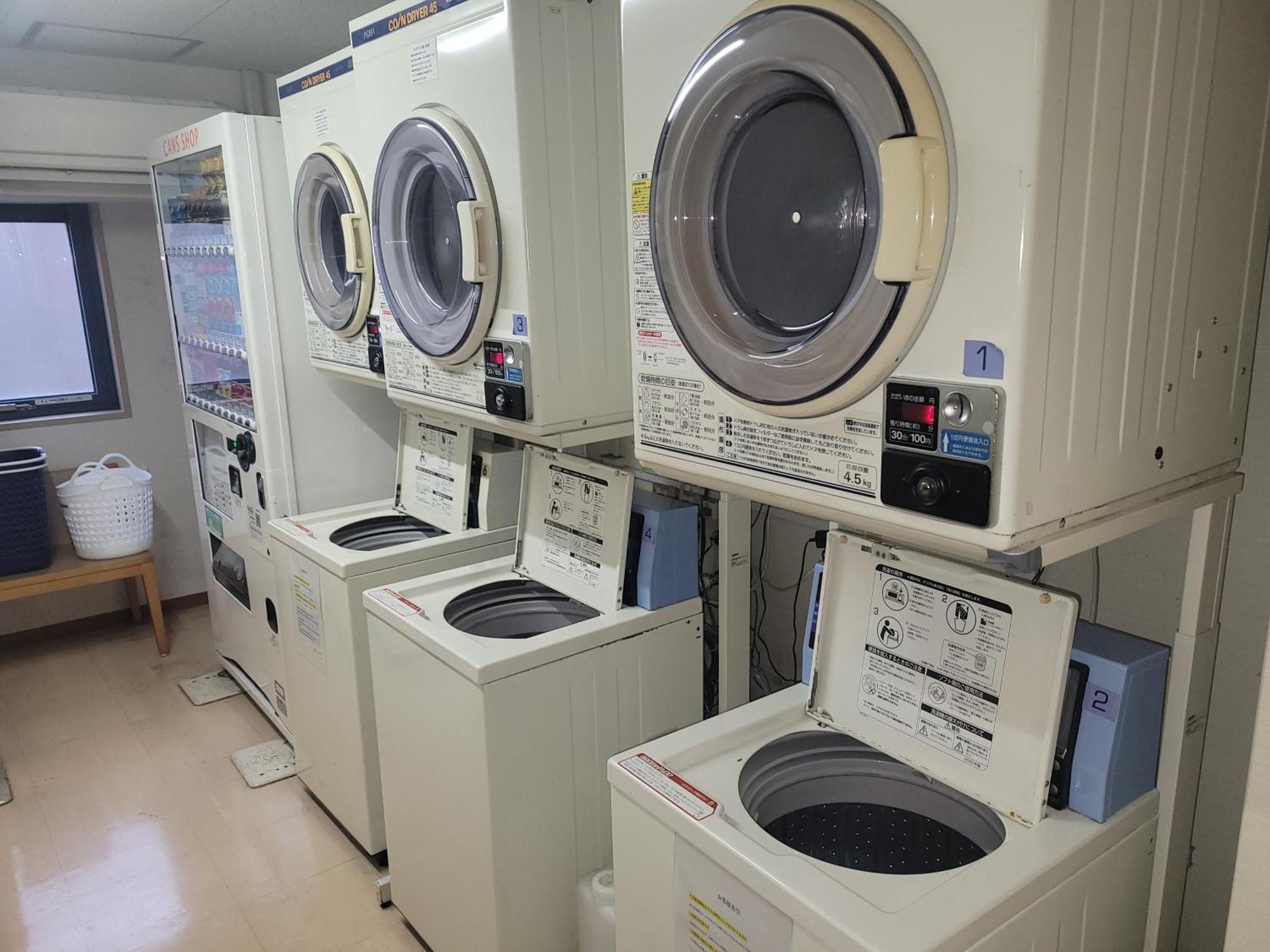 Fukuoka Floral Inn Nishinakasu Екстер'єр фото